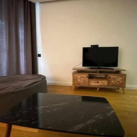90m Massive Deluxe Area+view Appartement *
