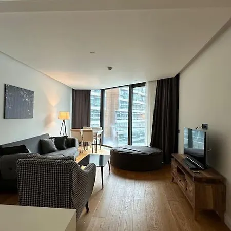 90m Massive Deluxe Area+view Appartement *
